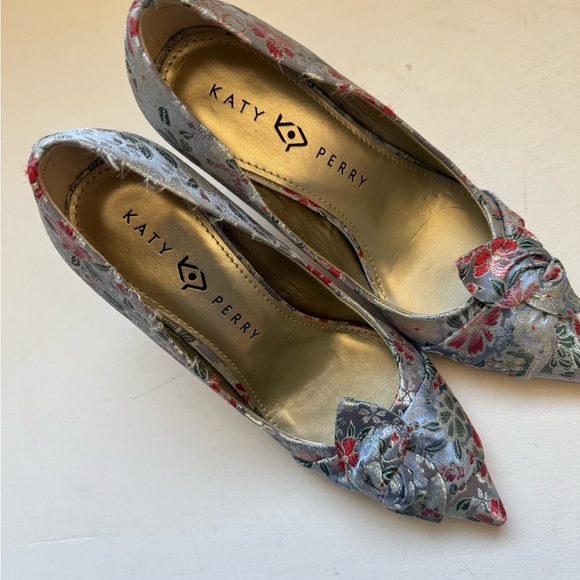 Katy Perry The Revival Bow Pumps - Picture 10 of 16